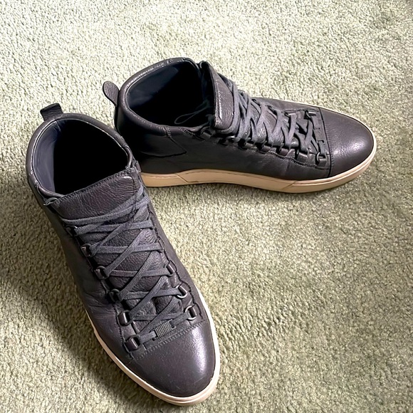 Grey Balencia Arena Size 12 - Picture 1 of 2